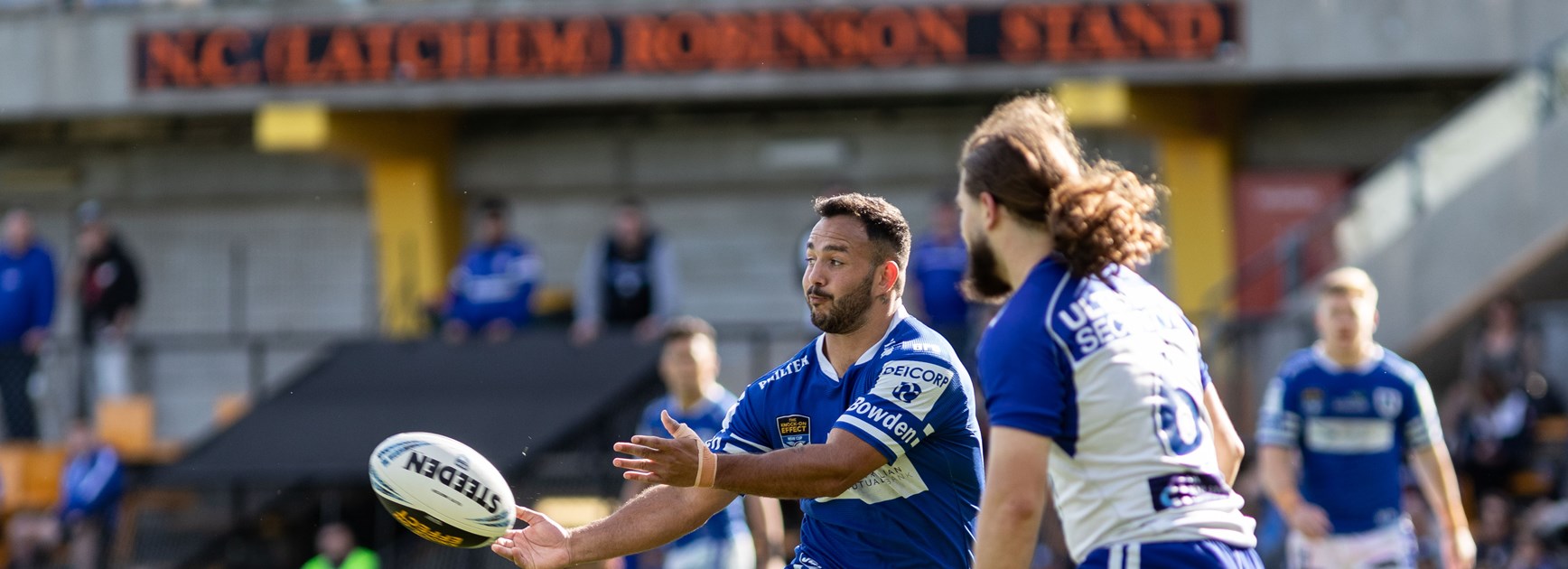 Bulldogs survive thriller to secure grand final spot