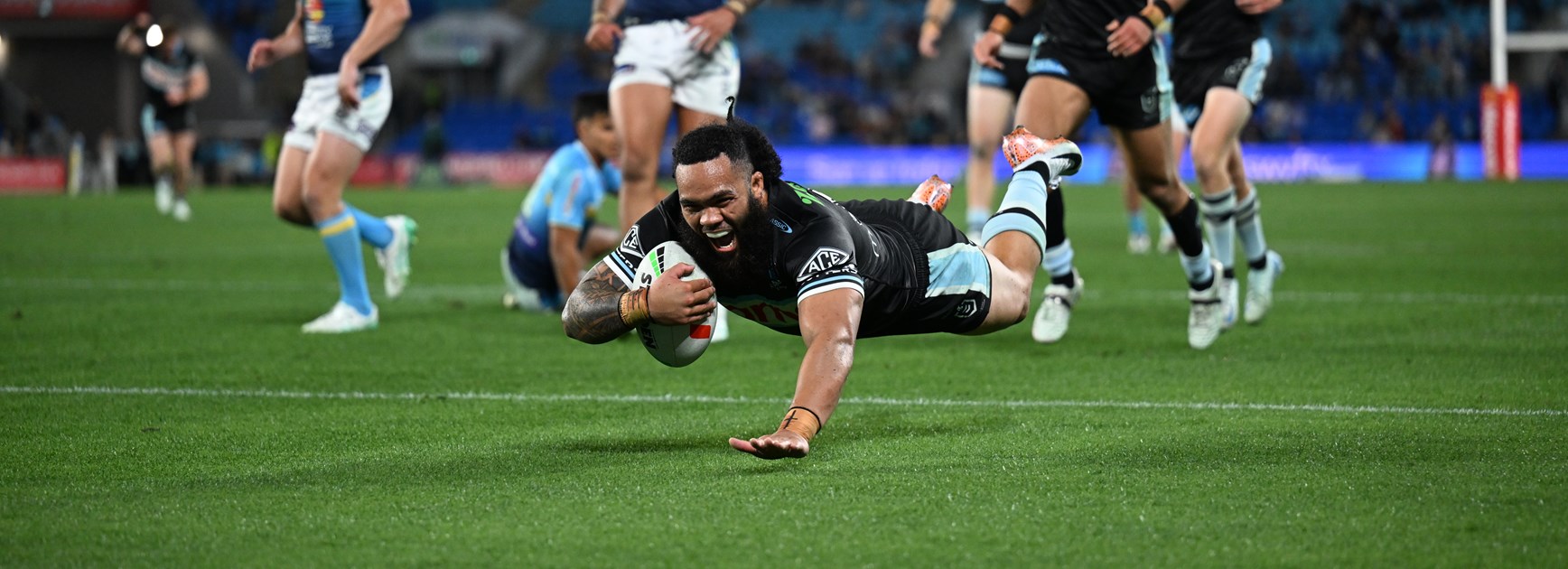 Sizzling Sharks make a statement with Titans trouncing