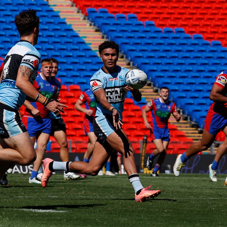 Sharks snatch last-gasp Flegg win over Knights